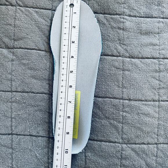 hoka one one bondi 8 nimbus cloud/luminary green women’s size 8b - Picture 11 of 11